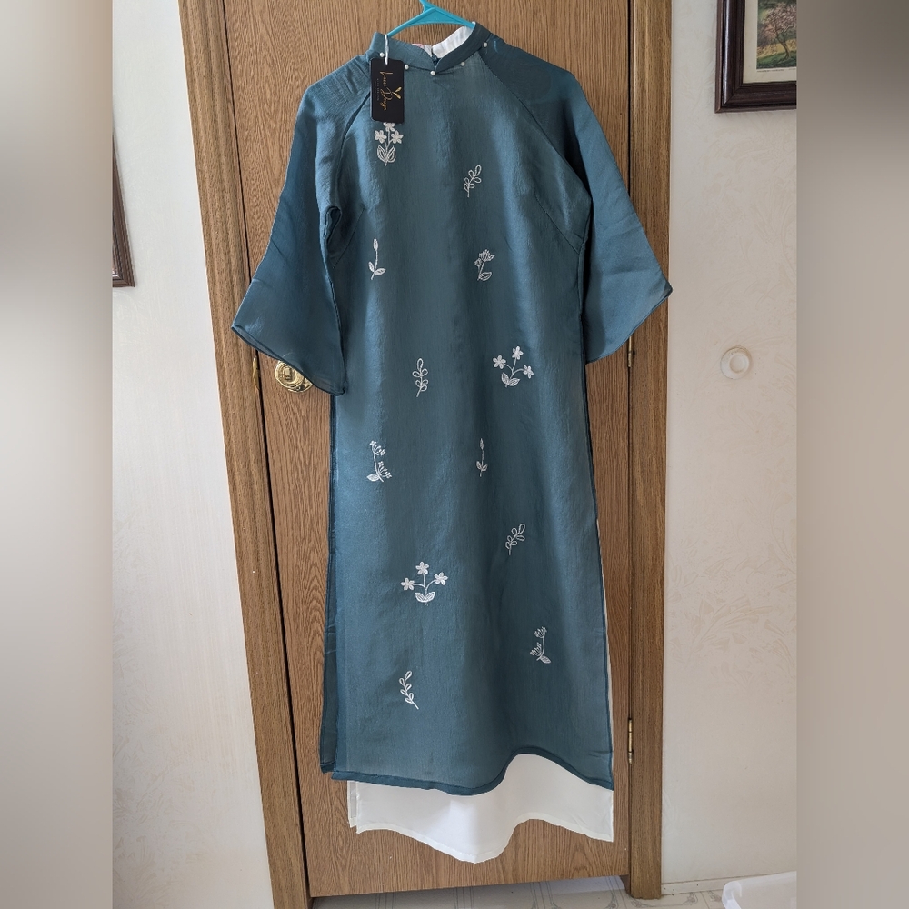 Stylish Blue Embroidered Ao Dai